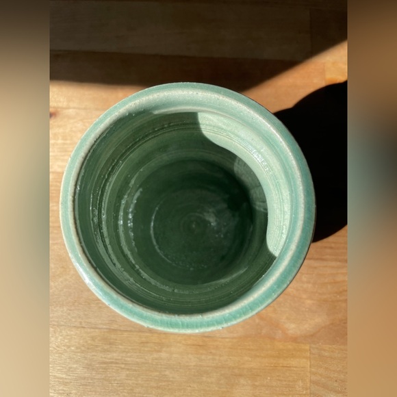 Handcrafted Ribbed Ceramic Mug - Picture 8 of 8